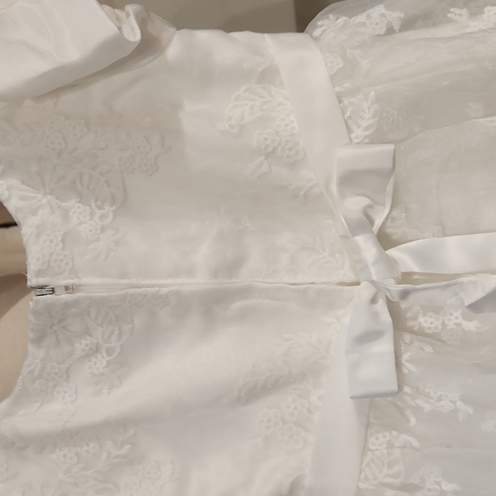 GLUMULICE IVORY WHITE BRAND NEW SIZE 12/18 MONTHS ALL OCCASION GOWN. - Picture 8 of 11
